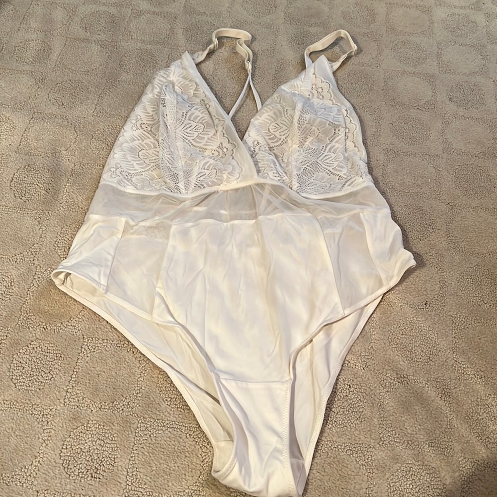 Auden one piece